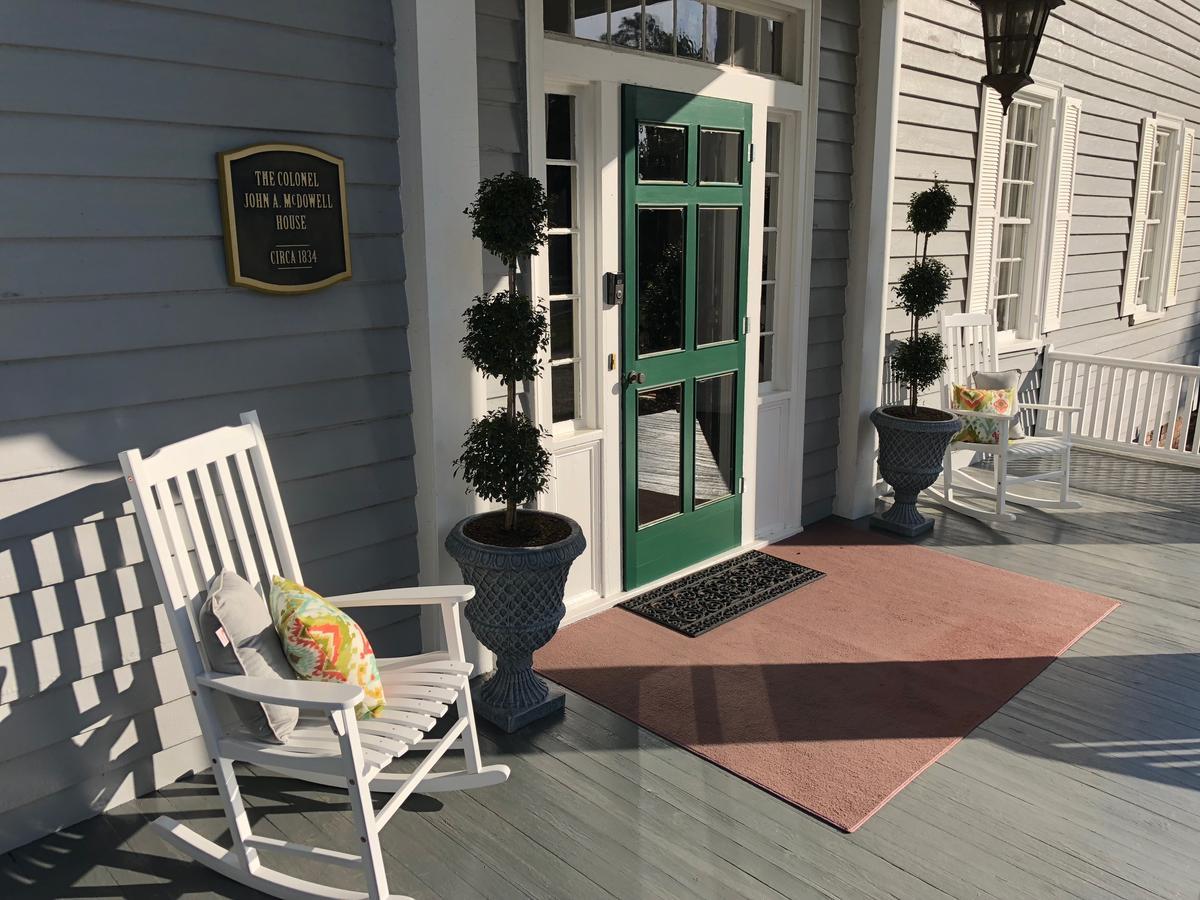 The Elizabethtown Inn Exterior foto
